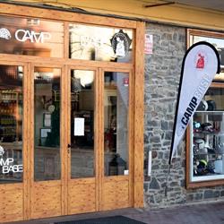 Camp Base, Llivia