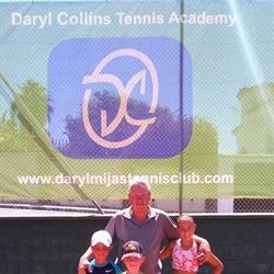 Collins daryl, Mijas