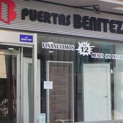 Puertas Benítez, Sevilla