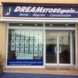 Dream Store Spain, L'Ampolla