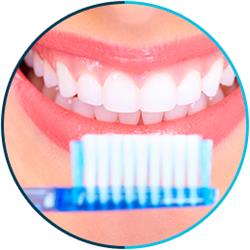 Clínica Dental Maqueda 11, Ortodoncia Invisible e Implantes Dentales en Madrid