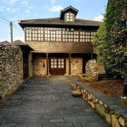 Casa Rosario, La Cortina