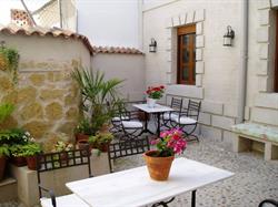La Botica Casa Rural, Estremera