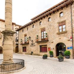 Hotel Villa de Cretas.