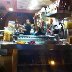 Bar La Plaza, Escalona