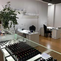 Structure Nail Studio, Rubí
