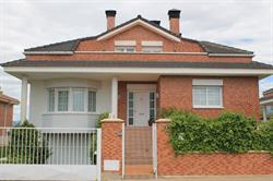 Casa Belloc, Banastás
