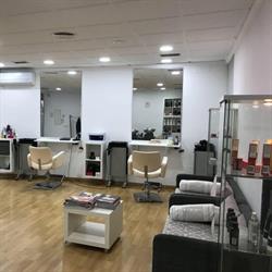 Peluquería Y Estética Mc, Baza