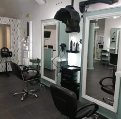 Peluquería H&N, Olivenza