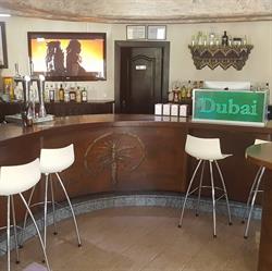 Cerveceria-Pub Dubai, Guareña