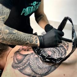 PUNTO FLACO Tatoo-Piercing-Micropigmentación y Borrado de Tattoo, Monzón