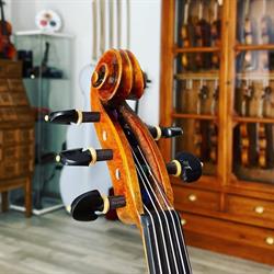 Qarbonia, La Tienda del Violín, Madrid