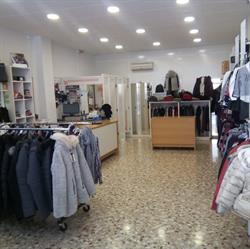 Sara "botiga de moda", Canals