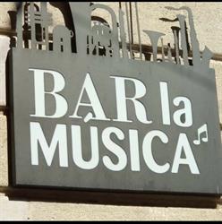 Bar la Musica, Muro de Alcoy