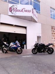 Maxigass Motos, Parla
