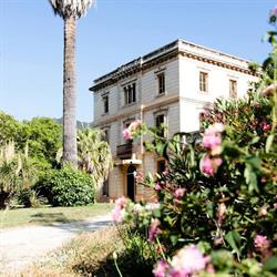 Escuela Krisol Waldorf Steiner, Premia de Dalt