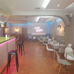 Cafetería heladería paraíso, Torre del Campo