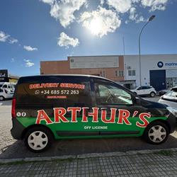 Arthurs Off Licence Santa Ponsa, Santa Ponça