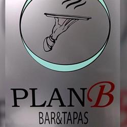 Plan B de la pequeña Lola, Cabezo de Torres