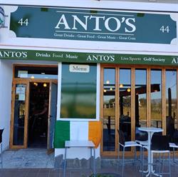 Anto's Bar, Vera