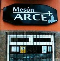 Mesón arce, Torrelavega