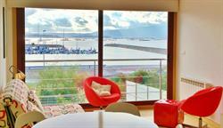 Apartamentos Puerto Basella S.L., Vilanova de Arousa