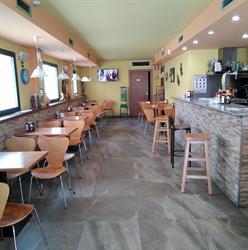 Cafetería El Rincón, Larraga