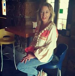 Cafe Pub Hangar, Selaya