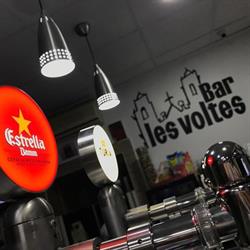 Les Voltes, Canals