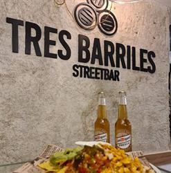 Los 3 Barriles, Santoña