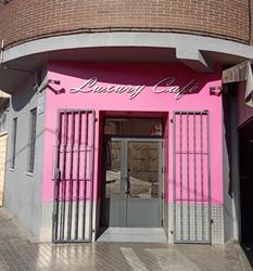 Luxury Cafe, Quinto