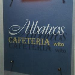 Cafeteria Albatros Wito, Pilas
