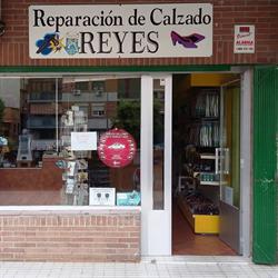 Reparación de calzados reyes, Plasencia