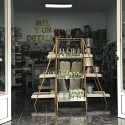Mil Y Un Detalle, Arona