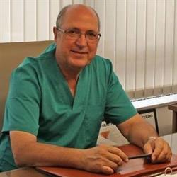 Dr. Luis Castellanos González, Avilés