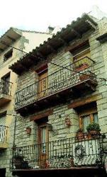 Apartamentos El Burgo, Luesia