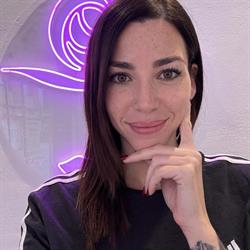 Beauty Studio By La Chica De Las Cejas, Rubí