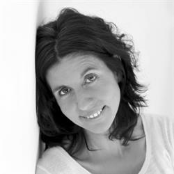 Aladdin Books & Media Agency, El Escorial