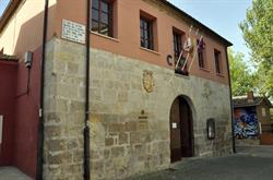 Biblioteca Pública Municipal Fray Miguel de Benavides, Carrión de los Condes