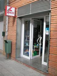 Ferreteria Carles, Bescanó