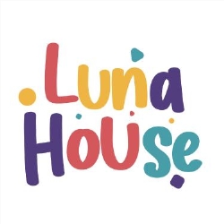Luna House, Plasencia