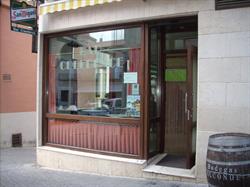 Bar Creedence, Lerín