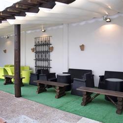 Cafetería Machado 10, Camas