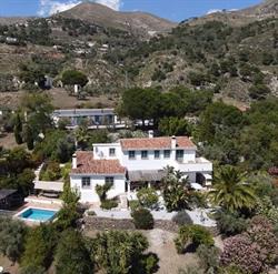 Finca Mar y Montaña, Cómpeta