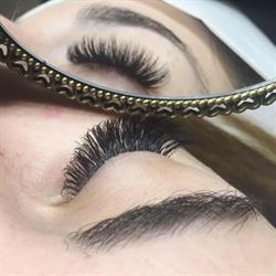 Mena Estilistas Peluquería y Estética, Carcaixent