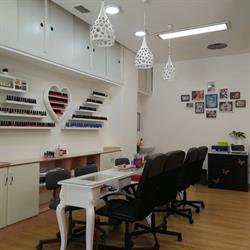 Diamante uñas, Madrid