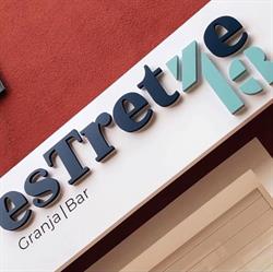 EsTretze, Maó