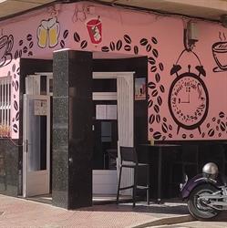 Las horas del café, Oliva