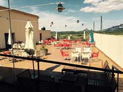 Bar casal Arnes, Arnés