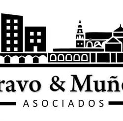 Bravo & Muñoz Asociados. Abogados, Administraciones de Fincas. Pablo Muñoz Breton, Córdoba